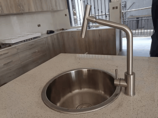 T06MF Kitchen Flexi Mixer Tap - Image 4