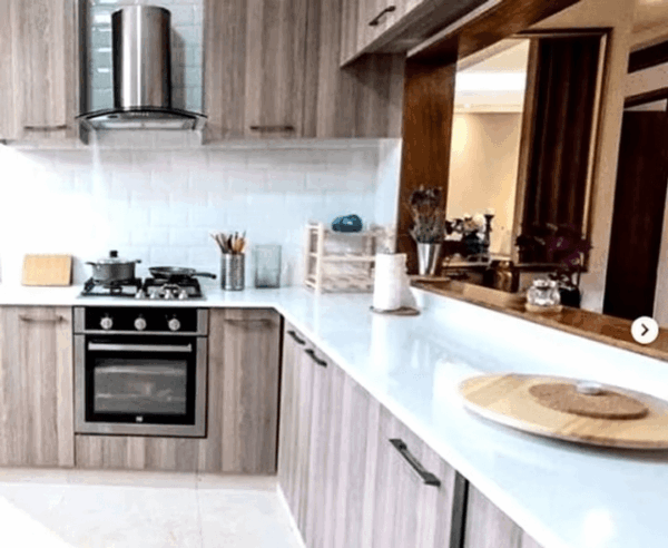 H77.7P Kitchen Chimney Hood - Image 2